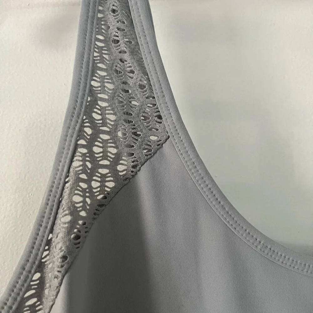 Fabletics tank - Picture 2 of 7